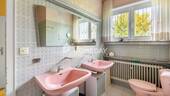 EG Badezimmer 1 2 - 