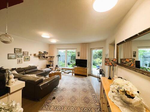 Wohnzimmer - 3 Zimmer Etagenwohnung zum Kaufen in Kriftel