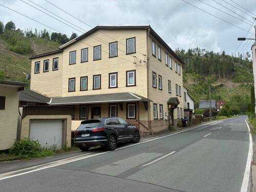 Außenansicht - 8 Zimmer Mehrfamilienhaus, Wohnhaus zum Kaufen in Mellenbach-Glasbach