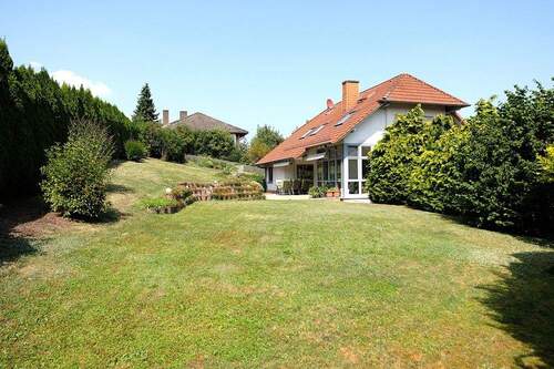 Bild 2 - 6 Zimmer Einfamilienhaus zum Kaufen in Neuenstein