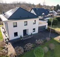 Modernes, energieeffizientes Einfamilienhaus in Bruchhausen mit Pool, Wintergarten und Sauna - Arnsberg