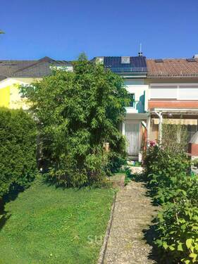 Gartenansicht - 4 Zimmer Reihenmittelhaus zum Kaufen in Frankfurt am Main