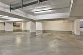 Tiefgaragenstellplatz - 