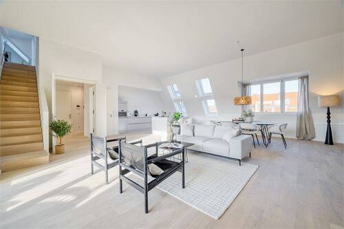 Raumperspektive 1 - 5 Zimmer Etagenwohnung zum Kaufen in Berlin