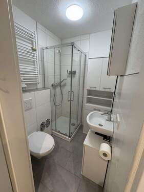 Bad - Etagenwohnung mit 38,00 m&sup2; in Nürnberg zur Miete