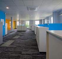 Luxuriöser 247-Schreibtisch am Rheinufer in Monheim am Rhein - Netzwerk