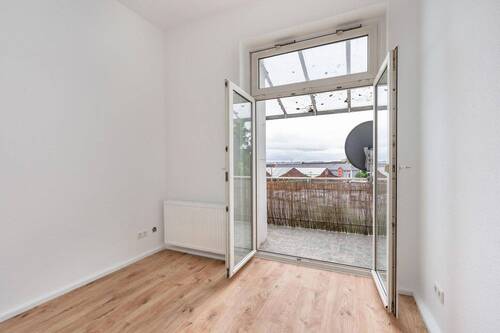 Blick zum Balkon - 
