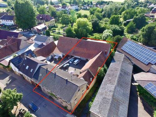 Luftbild Bauernhof gesamt - Mehrfamilienhaus, Wohnhaus mit 245,00 m² in Gauersheim zum Kaufen