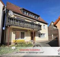 Viel Platz zum fairen Preis! Generationenhaus mit Nebengebäude in ruhiger, zentraler Lage von Plech