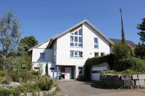 Außenansicht - 7 Zimmer Einfamilienhaus zum Kaufen in Giengen an der Brenz