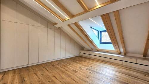 Schlafzimmer mit maßgefertigten Schränken2 - 