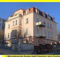 Schöne 3-Raumwohnung mit großem Balkon und Parkett !! - Kamenz