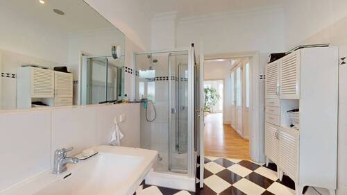 Badezimmer Ansicht II - 