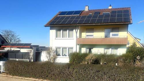 Ansicht_01.jpg - Gelegenheit: Zweifamilienhaus mit großem Grundstück mit Ausbaumöglichkeit in Hohenwart