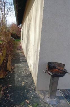 Wohnhausansicht zur Straße - 