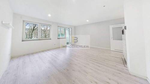 Wohnzimmer - City-Traum in Köln-Altstadt Nord: 2 Zimmer & 2 Balkone