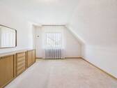 Schlafzimmer 1 DG - 