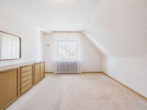 Schlafzimmer 1 DG - 