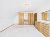 Schlafzimmer 1 DG - 