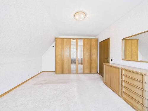 Schlafzimmer 1 DG - 