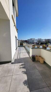 Bild 1 - 4 Zimmer Oberwohnung mit Balkon im Villenquartier