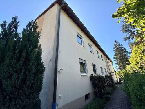 Hausansicht vor Fassadenarbeiten 2 - 