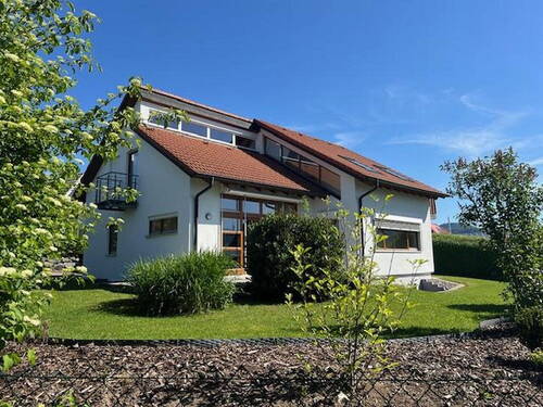 Außenansicht - Freistehendes Einfamilienhaus mit Kamin, Galerie & großem Südgarten