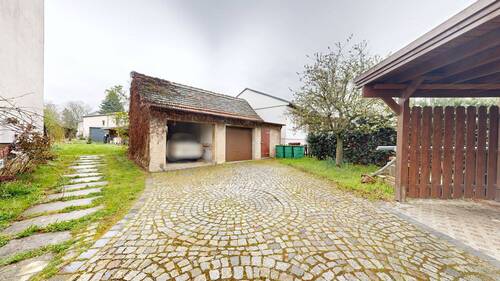 Garage - 