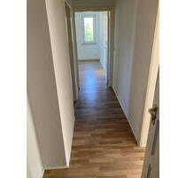 Kernsanierte 3-Zimmer-Wohnung samt Küche, Keller und Stellplatz in Burscheid