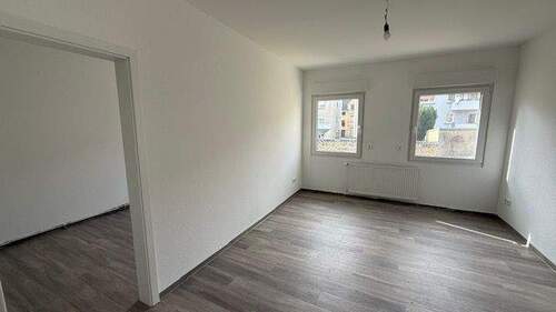 Zimmer 1.JPG - Renovierte 3-Zimmer-Wohnung in Hamm Mitte, Albertstraße