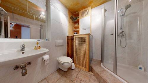 Badezimmer 2. OG - 