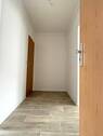 Eingangsbereich/Flur - 2 Zimmer Etagenwohnung zur Miete in Lichtentanne