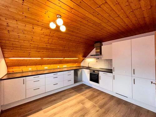 Inklusive Einbauküche - Etagenwohnung mit 78,00 m² in Neumarkt in der Oberpfalz zur Miete