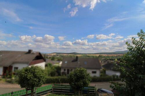 Fernsicht - 6 Zimmer Einfamilienhaus in Ahnatal