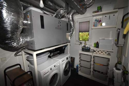 Luft/ Luft Wärmepumpe mit Lüftungsanlage und HWR - 