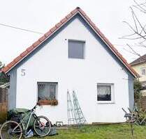 Kleines Einfamilienhaus mit Garten in Bubesheim