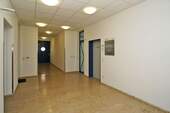 Etagenflur - Büro mit 87,00 m&sup2; in Dresden zur Miete