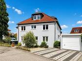 Bild 1 - VON PRIVAT: Hochwertige DHH mit Wintergarten in begehrter Familienlage