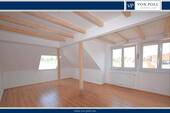 Wohnzimmer - Wohnen mit Blick über Ansbach! Attraktive 3-Zimmer-Wohnung mit Garage!