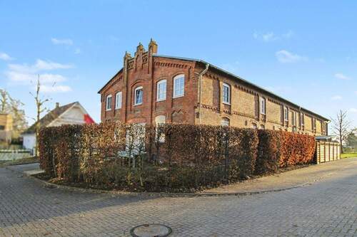 Eingang und Terasse Whg - 2 Zimmer Mehrfamilienhaus, Wohnhaus zum Kaufen in Kramerhof