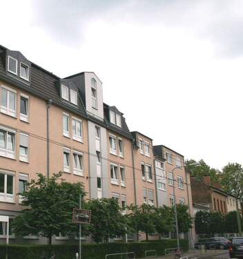 Nordseite - 3 Zim. mit Balkon in 60599 Frankfurt Oberrad Grüngürtel