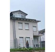 Wunderschöne DHH mit Garage in 67686 Mackenbach ab 10. 05. 2024 zu vermieten, Kinder willkommen
