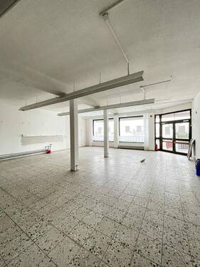 Geschäftsfläche Ansicht 4 - Gewerbeobjekt (Büro, Produktion, Verkauf) in Eckental zur Miete