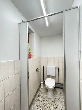 Kunden-Toilette Ansicht 2 - 