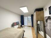 Elternschlafzimmer mit Zugang zum Balkon - 