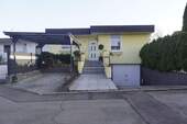 Außenansicht - Moderner Bungalow mit Wohlfühlfaktor - Ruhige Lage und großzügiges Grundstück in Gaisbeuren