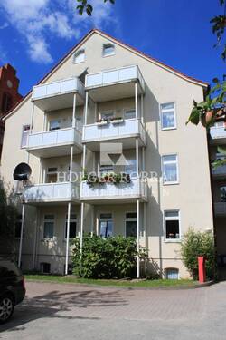 3-Raum-Wohnung - 3-Raum-Wohnung im Stadtzentrum - 525,00&nbsp;EUR Kaltmiete, ca.&nbsp; 91,00&nbsp;m&sup2;&nbsp;Wohnfl&auml;che