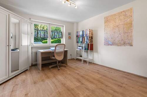 Büro - EG - 