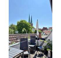 Modernisiertes Altstadthaus an der Obertrave mit Dachterrasse und Blick auf den Lübecker Dom