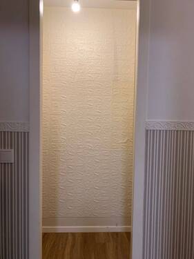 Abstellzimmer_Tapeziert.jpg - 